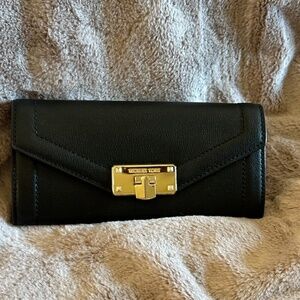 Michael Kors snap wallet (never used)